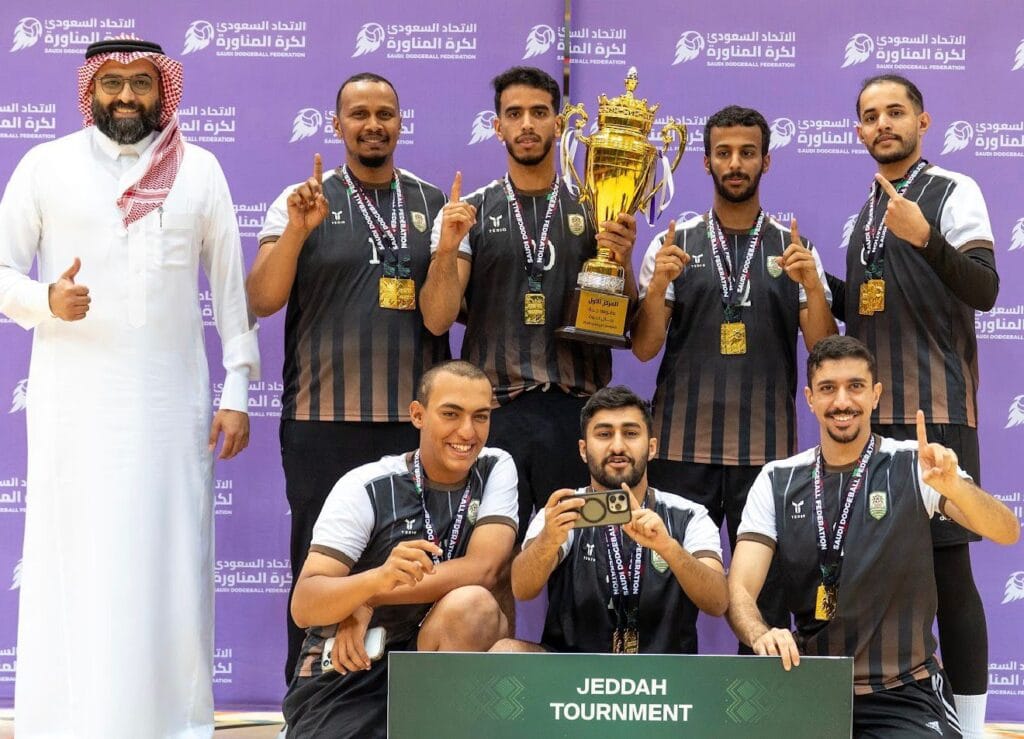 الهزاني يتوج الفائزين في بطولة جدة لكرة المناورة